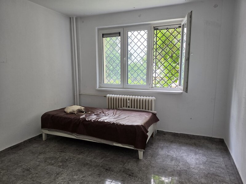Dristor, ideal birou, 3 camere, 2 bai,
