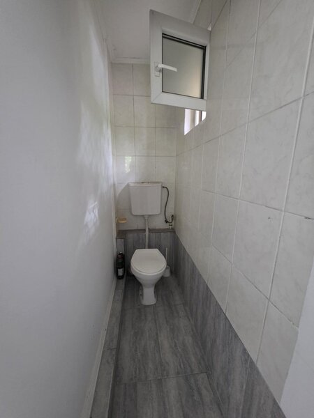 Dristor, ideal birou, 3 camere, 2 bai,